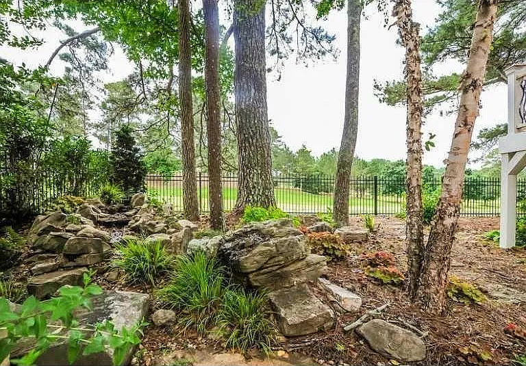 7635 Stratton Point — Photo 15