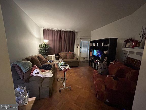 2nd image of 5433 Walnut St