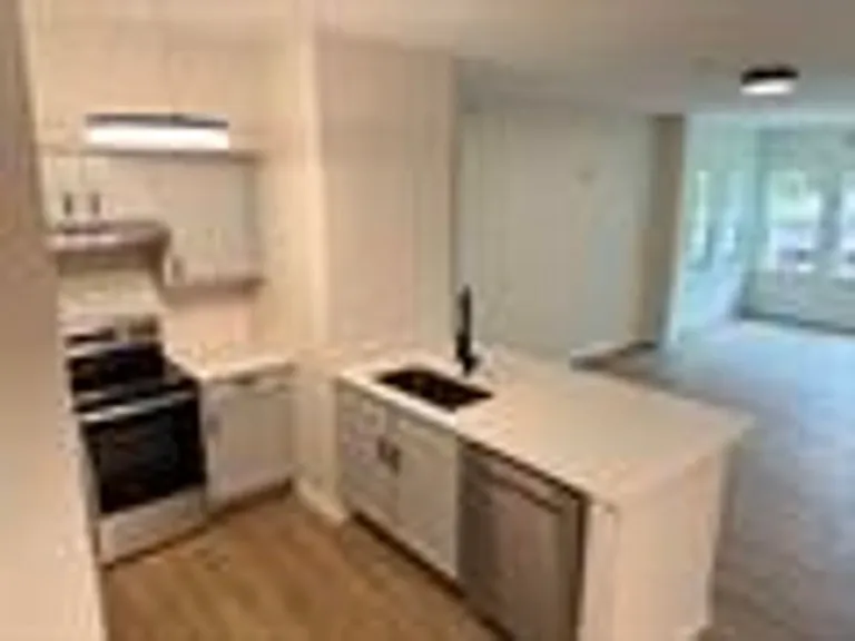 2801 Chancellorsville Dr #1017 — Photo 2