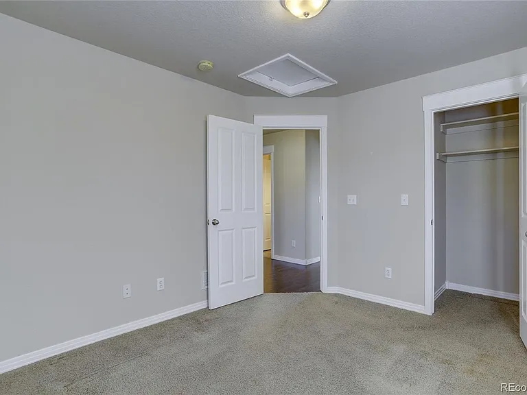 3177 Geneva Ct — Photo 20