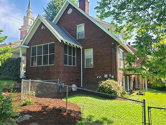 2nd image of 509 D St