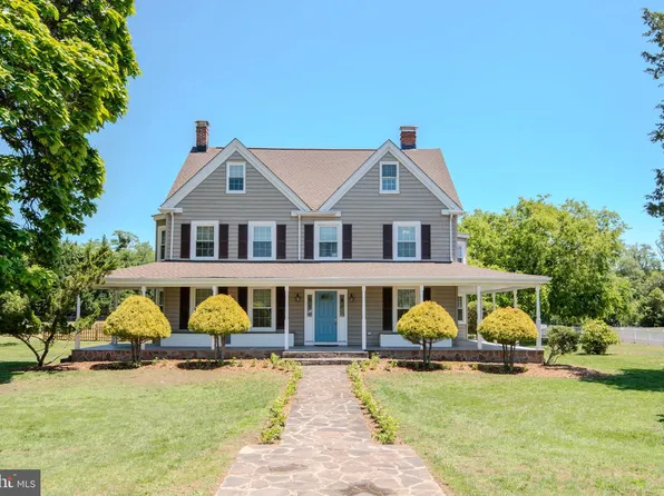 37560 Charlotte Hall School Rd, Charlotte Hall, MD 20622
