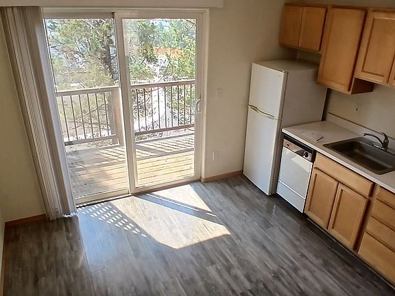 5th image of 1615 NW Portland Ave #4