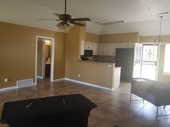 5th image of 6463 Trysting Oak Dr