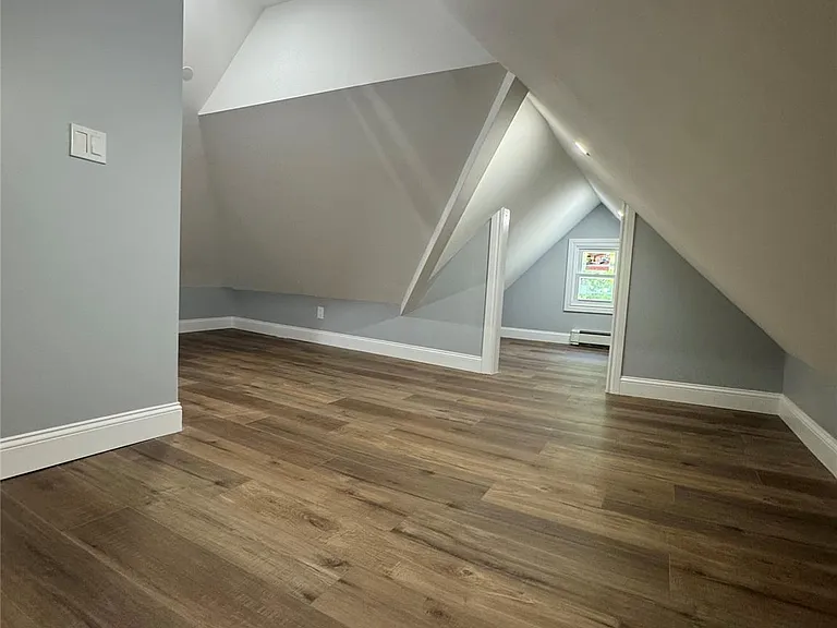 158 Church St — Photo 6