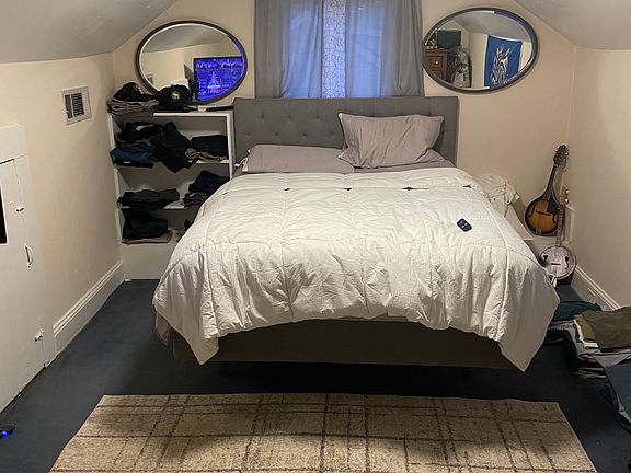 5th image of 2244 Virginia Pl NE APT C