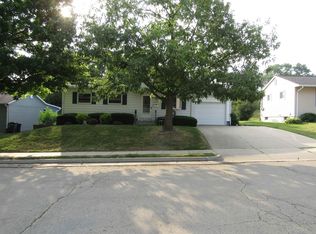 2320 Trygg Dr, Dubuque, IA 52001