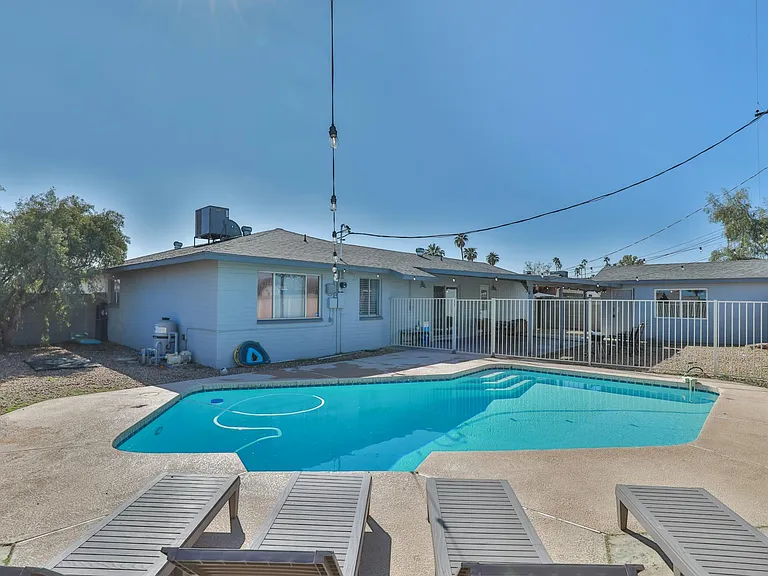 W Jasmine St — Photo 20