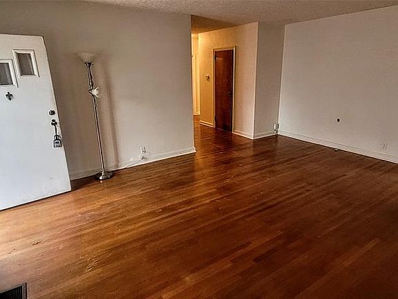 5th image of 4102 N Pasadena Ave