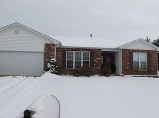 1304 Burkstone Rd, Farmington, MO 63640