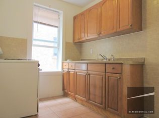 2111 27th St APT D1, Astoria, NY 11105