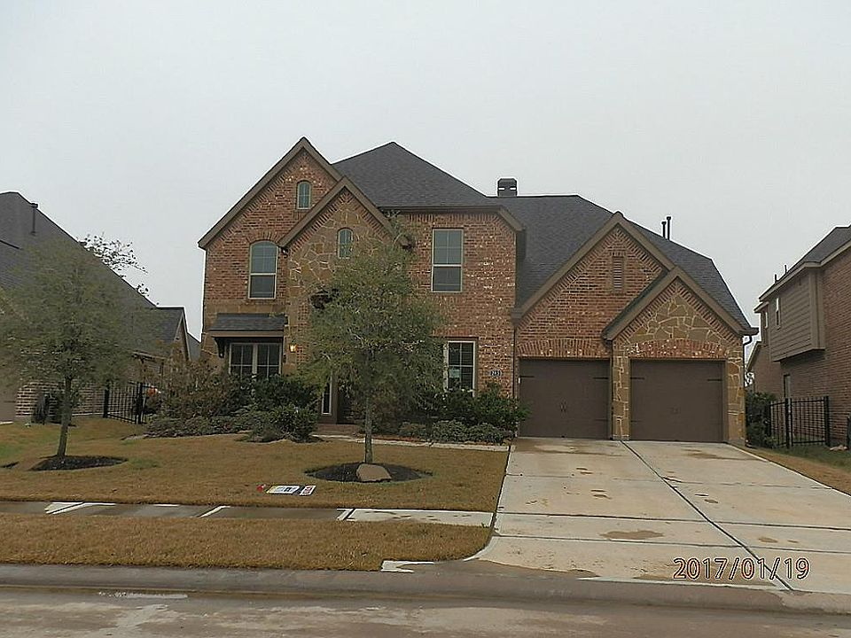 1st image of 2915 Legend Hill Dr