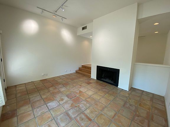 4th image of 5509 N New Braunfels Ave