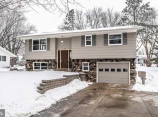 803 3rd St NE, New Prague, MN 56071