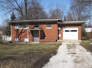 369 Eastlawn St, Geneva, OH