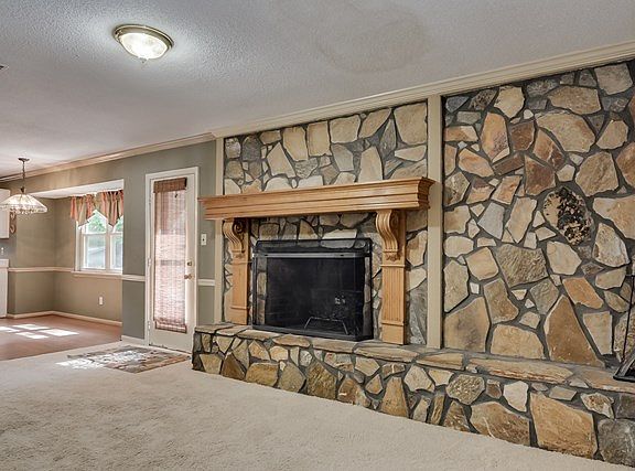 4th image of 4462 Whisperwood Dr