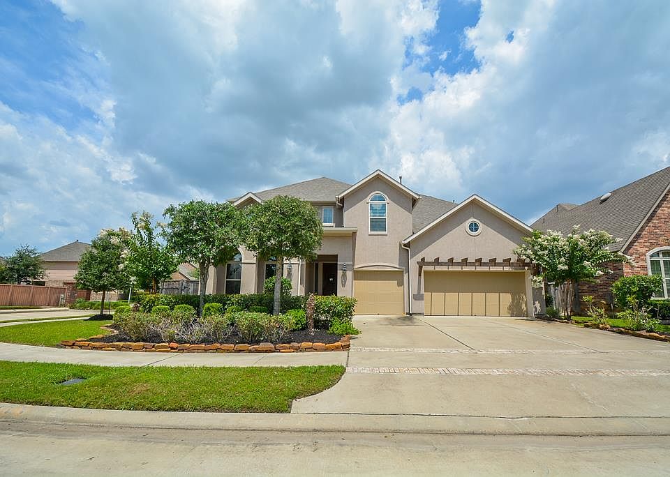 1st image of 1003 Arden Oaks Dr