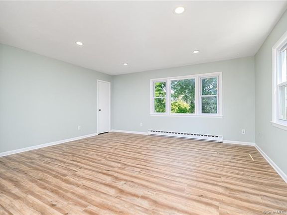 4th image of 51 Elmwood Ave #2