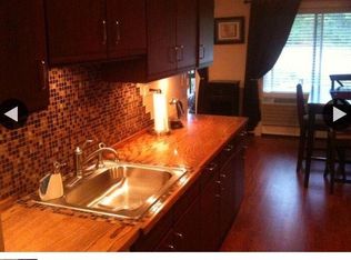 944 E Old Willow Rd APT 204, Prospect Heights, IL 60070