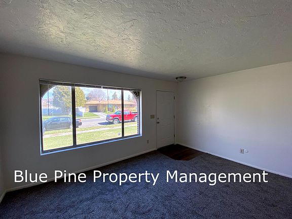 2nd image of 320 E 14th St Unit 1
