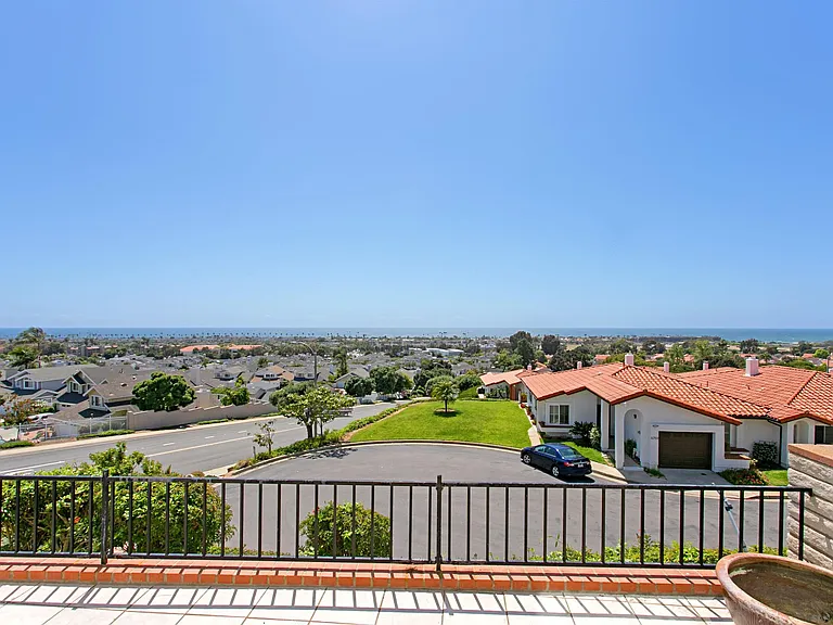 6783 Heath Ct — Photo 40