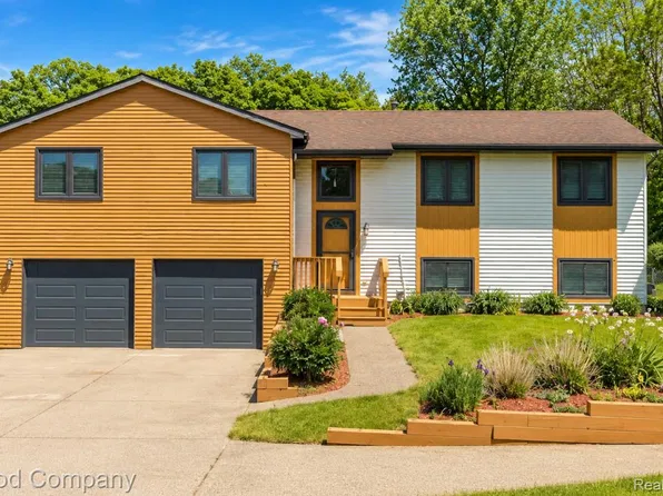 5410 Edgar Rd, Clarkston, MI 48346