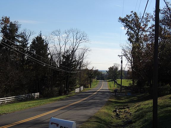 Quiet but 10 min to Old Town