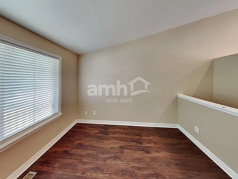 8553 S 6430 W — Photo 6