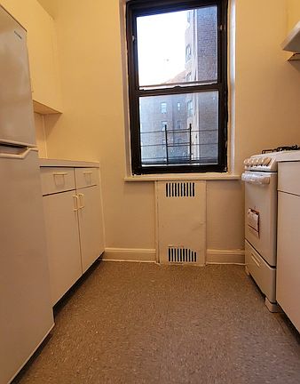 4th image of 98-76 Queens Blvd #3Z
