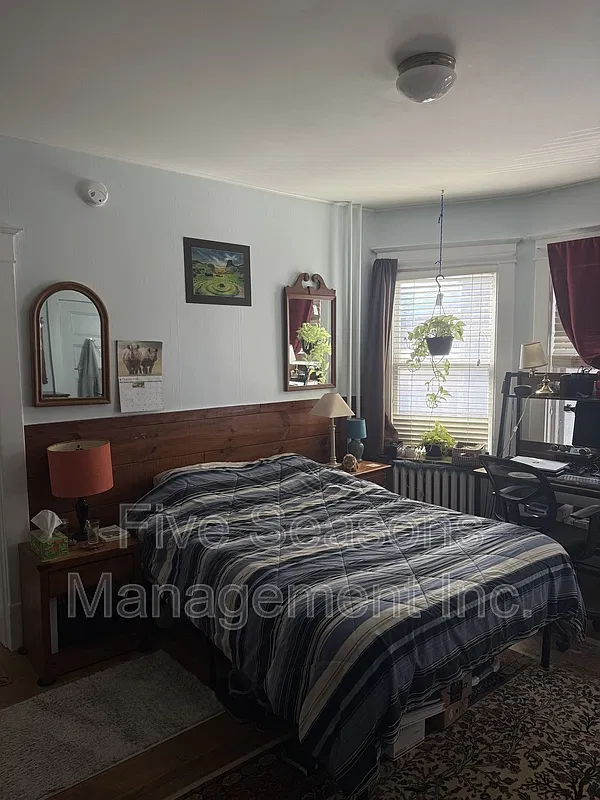 1 bed, 1.0 bath, 600 sqft, $1,050 — Photo 4