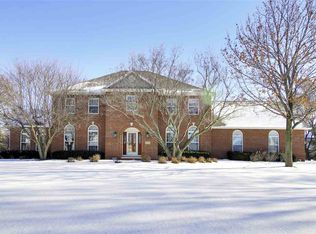 993 Prairie View Ct, Neenah, WI 54956