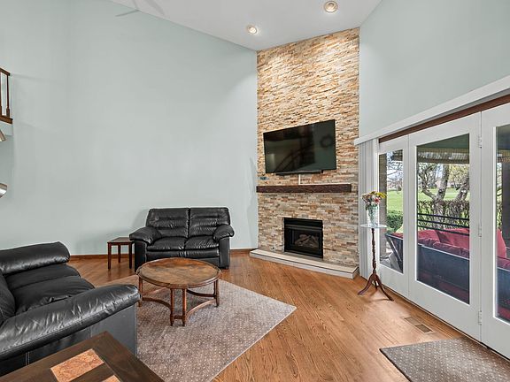 3rd image of 1760 Pebble Beach Dr
