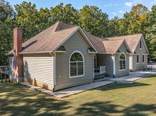 200 Beaten Path Ln, Callao, VA 22435