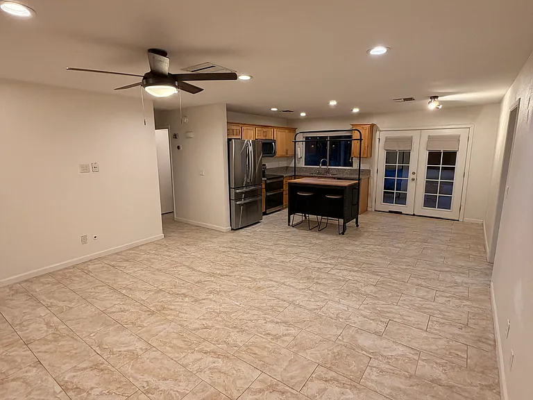 1318 W Tonopah Dr — Photo 12