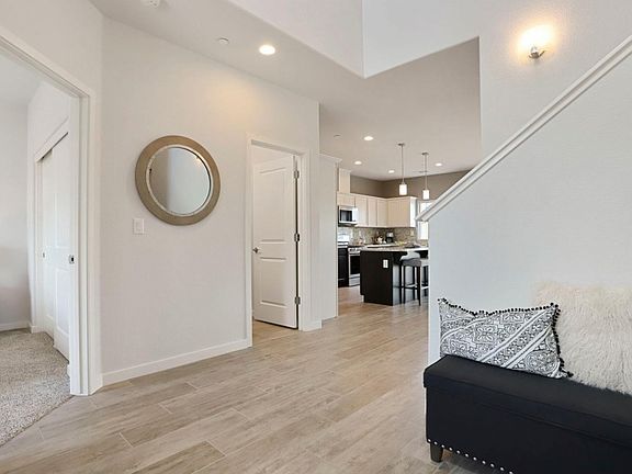 5th image of 4045 Seashore Dr