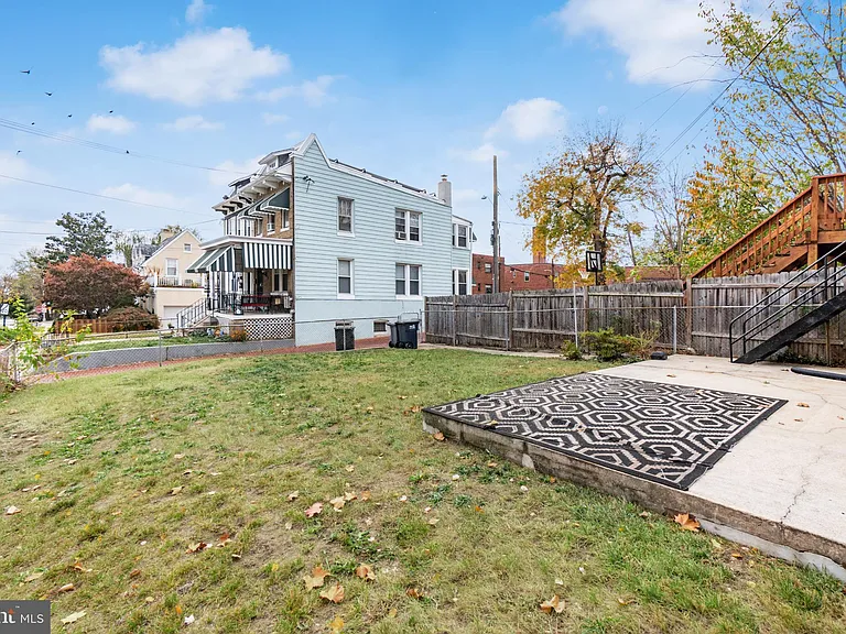 900 Madison St NW #B — Photo 39