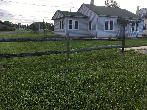 CORNER LOT