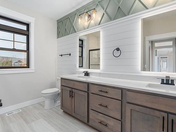 5th image of 1187 60th St