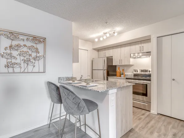 Lakeside at Yorkville