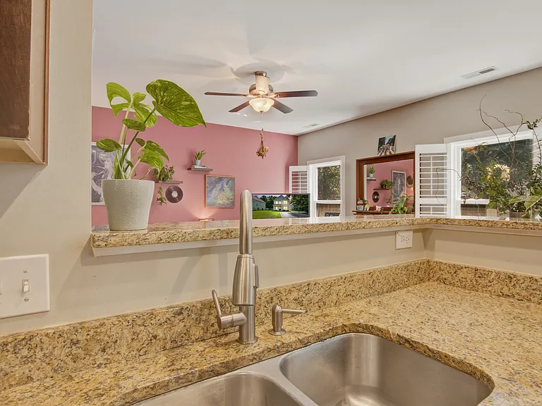 21 Oak Forest Dr #B — Photo 19