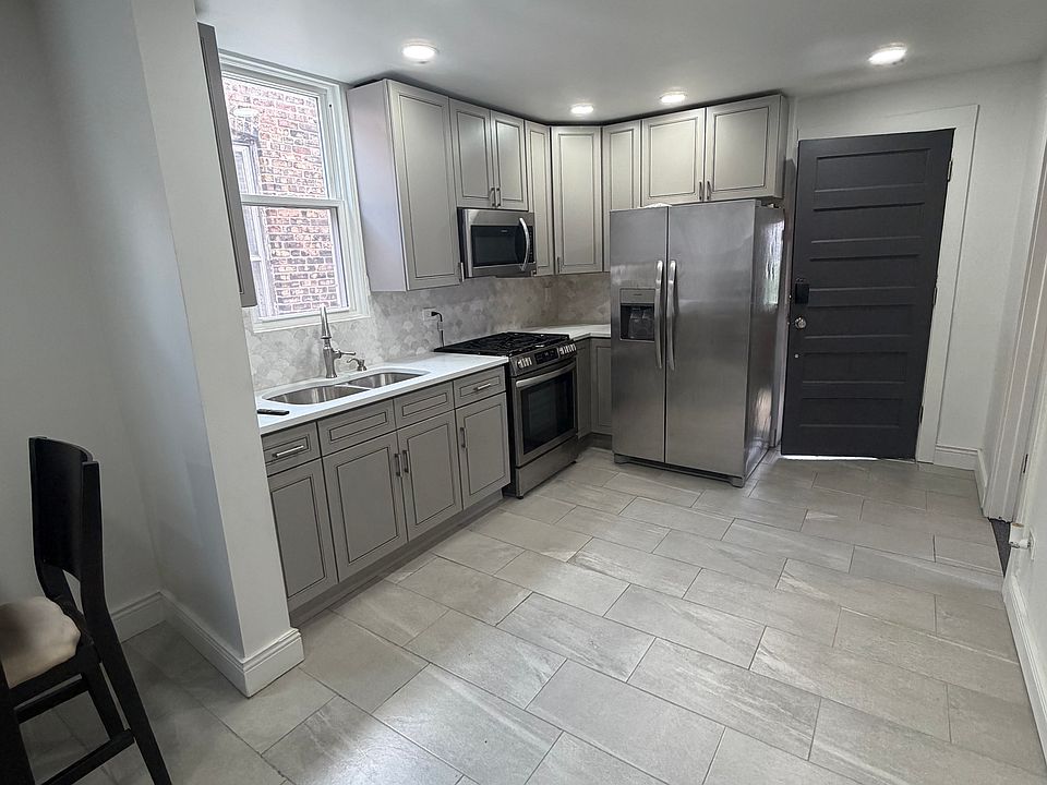 1st image of 3837 W Jackson Blvd #2R