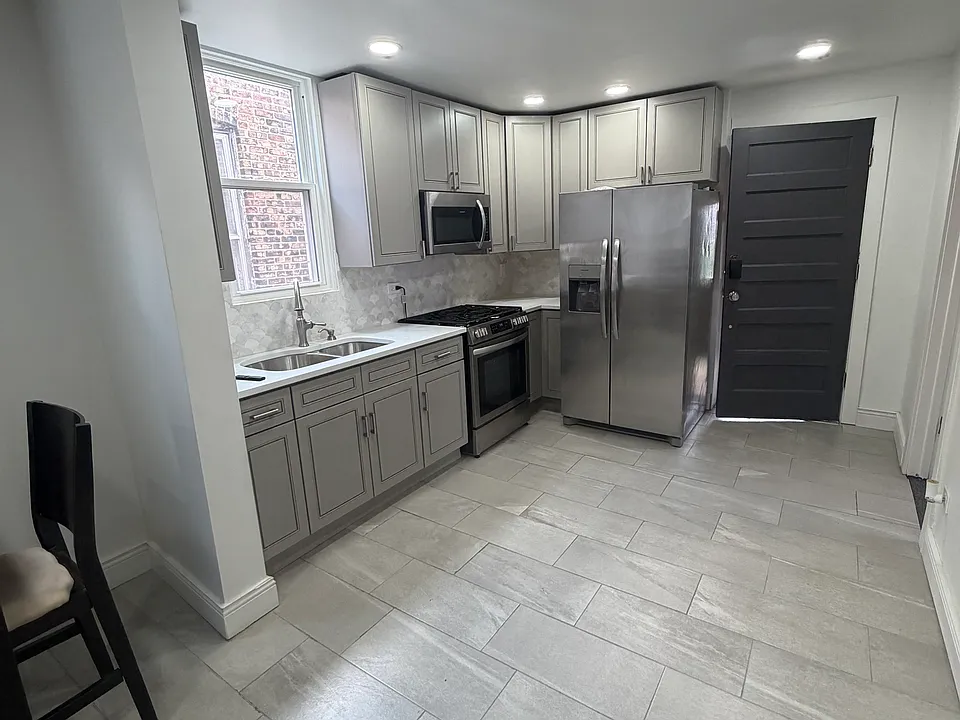 3837 W Jackson Blvd #2R