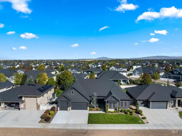 4194 W Philomena Dr, Meridian, ID 83646