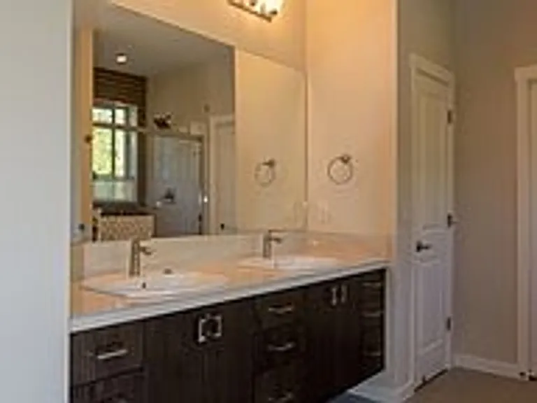 3208 NE Tillicum Cir — Photo 12