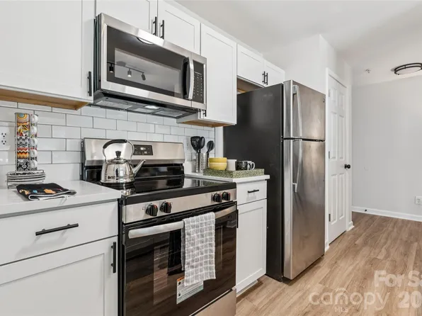1638 Arlyn Cir APT G, Charlotte, NC 28213