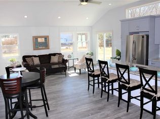 170 Hedges Ave, East Patchogue, NY 11772