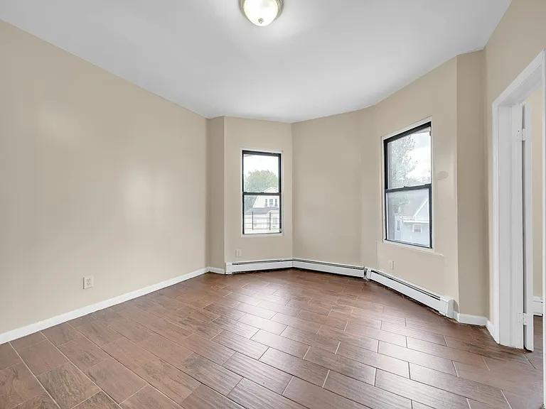 86 Eaton Pl #3 — Photo 12
