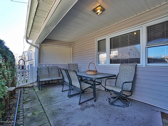 2nd image of 15A Anita St