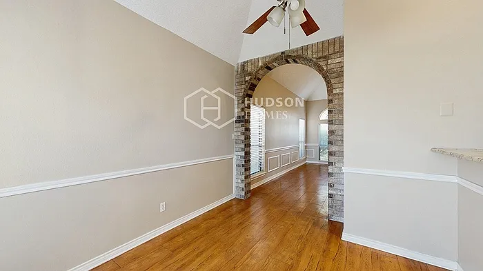 907 Walters Dr — Photo 9