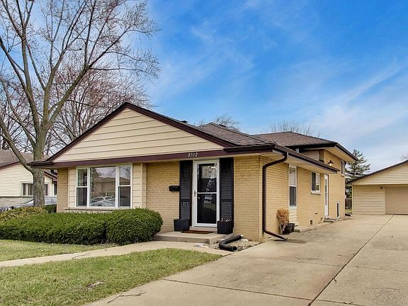 4th image of 8512 W Crain St